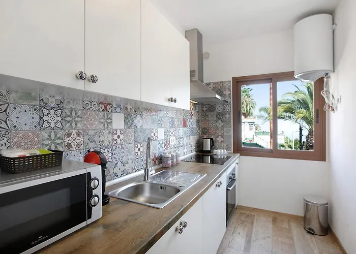 Дом отдыха Casa Micaela 2 *