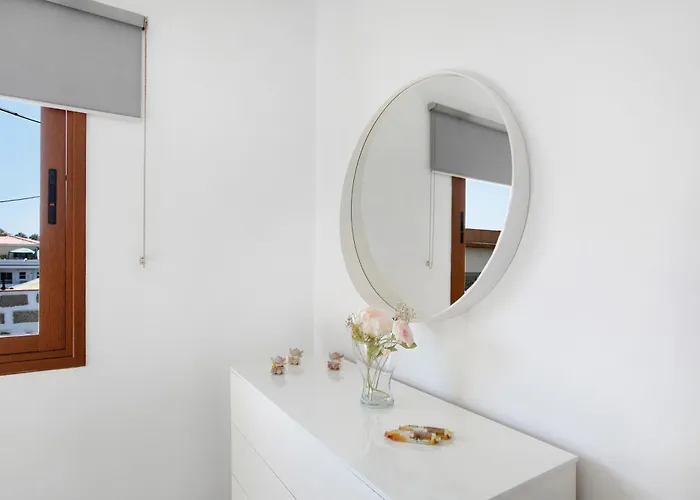 Дом отдыха Casa Micaela 2 *