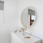 בית נופש Casa Micaela 2 *
